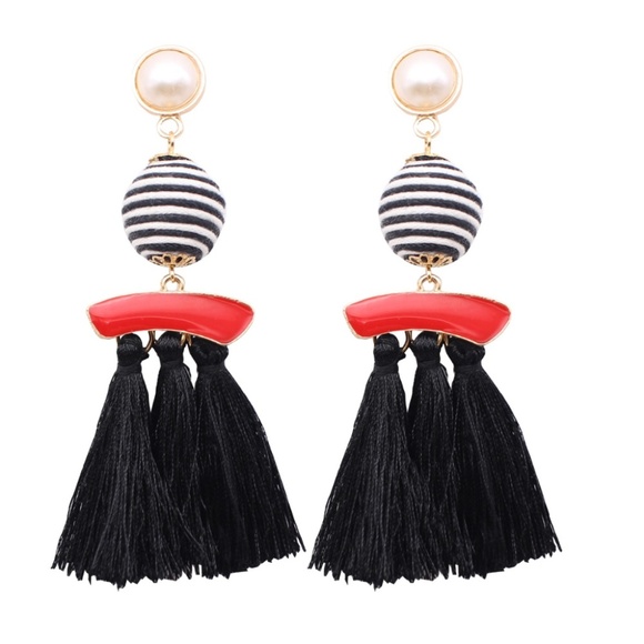 Trendy Jewels Jewelry - 🆕Boho Inspired Rustic Tassel Earrings